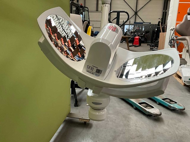 Faro eva tandarts operatielamp - afbeelding 4 van  6