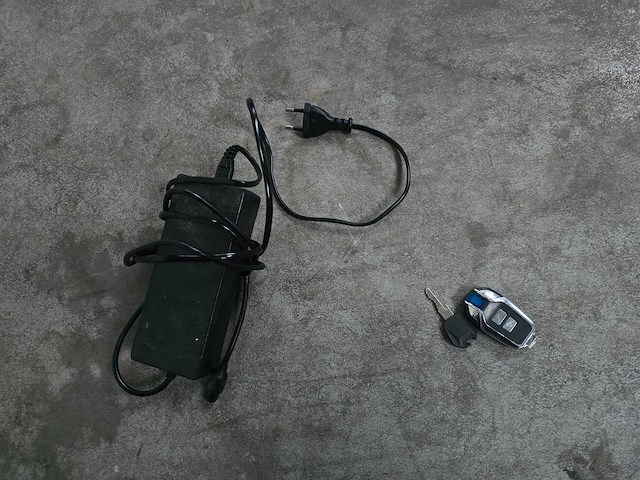 Fatbike - v20 - met oplader - elektrische fiets 1462 - afbeelding 3 van  11