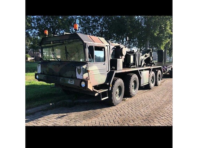 Faun slt50-3 legervrachtwagen combinatie - afbeelding 12 van  17