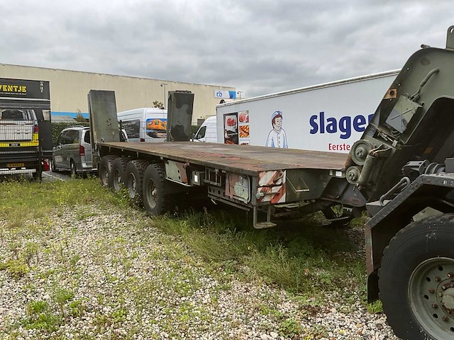 Faun slt50-3 legervrachtwagen combinatie - afbeelding 13 van  17