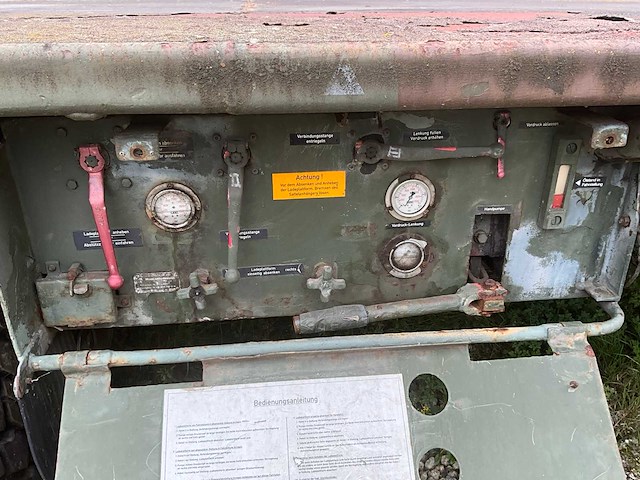 Faun slt50-3 legervrachtwagen combinatie - afbeelding 16 van  17