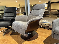 Fauteuil, antraciet stof, hout design - afbeelding 3 van  4