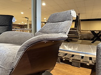 Fauteuil, antraciet stof, hout design - afbeelding 4 van  4