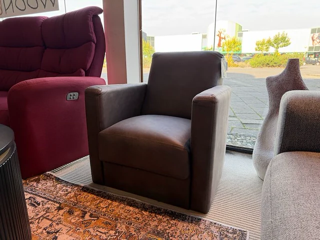 Fauteuil bruin - afbeelding 1 van  4