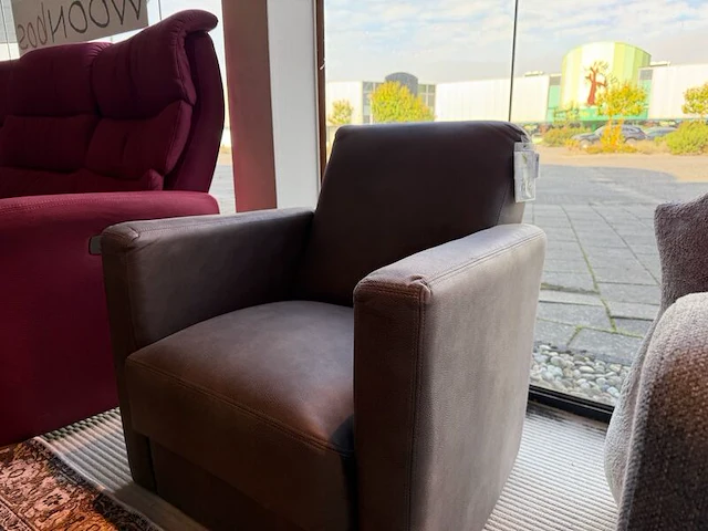 Fauteuil bruin - afbeelding 2 van  4