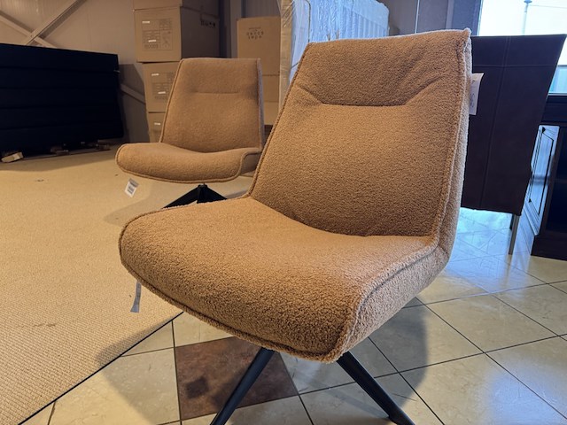 Fauteuil, cognac stof, zwart metalen onderstel - afbeelding 2 van  2