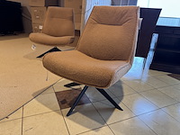 Fauteuil, cognac stof, zwart metalen onderstel - afbeelding 1 van  2