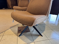 Fauteuil, cognac stof, zwart metalen poot - afbeelding 3 van  3