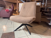 Fauteuil, cognac teddystof, draaibaar, zwarte poot