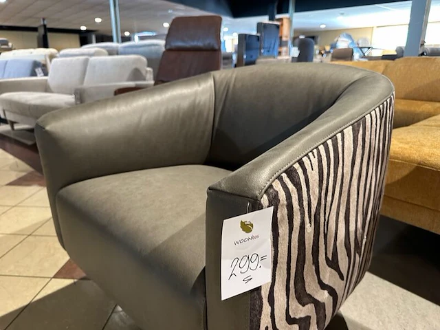 Fauteuil draai knudsen, olive groen / zebra - afbeelding 4 van  7