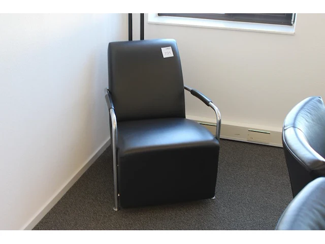 Fauteuil gelderland 6420, ontworpen door jan des bouvrie - afbeelding 1 van  2