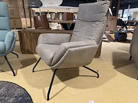 Fauteuil, grijs microvezelstof, zwarte poten - afbeelding 1 van  5
