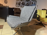 Fauteuil, grijs stof, rvs poten - afbeelding 2 van  4