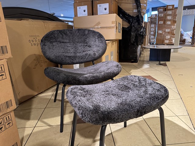 Fauteuil + hocker home bound by ky, pip, zwart - afbeelding 2 van  3