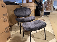 Fauteuil + hocker home bound by ky, pip, zwart - afbeelding 1 van  3