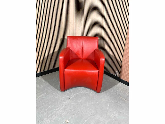 Fauteuil leolux rood (lage rugleuning) - afbeelding 2 van  4