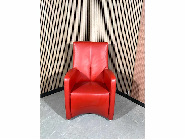 Fauteuil leolux rood (lage rugleuning) - afbeelding 2 van  4
