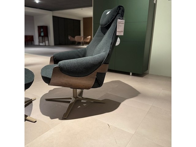 Fauteuil met footstool leolux, cream, dark green, draaibaar en verstelbaar - afbeelding 3 van  9