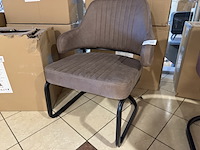 Fauteuil, zwart metalen onderstel - afbeelding 1 van  3