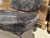 Fauteuil, zwart stof, zwart metalen onderstel - afbeelding 2 van  2