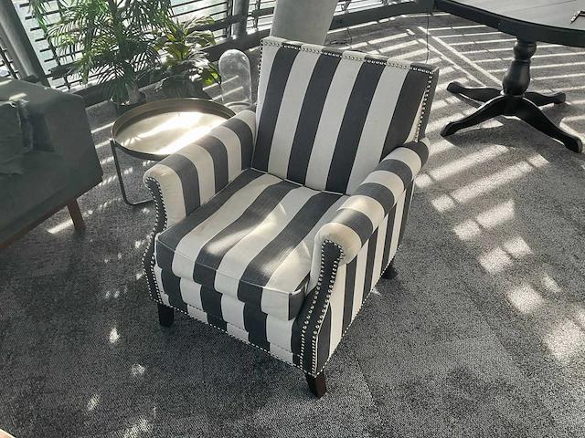 Fauteuil - afbeelding 1 van  3