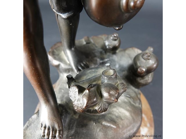 Faux brons beeld van een jongen - afbeelding 4 van  5