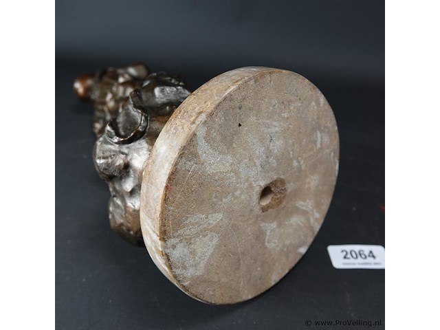 Faux brons beeld van een jongen - afbeelding 5 van  5