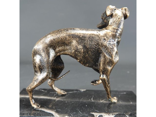 Faux bronzen hazenwindhond - afbeelding 4 van  5