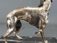 Faux bronzen hazenwindhond - afbeelding 4 van  5