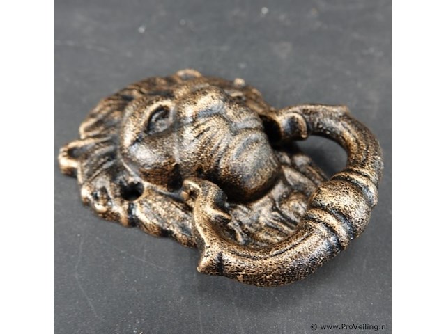 Faux bronzen leeuwenkop als deurklopper - afbeelding 2 van  5