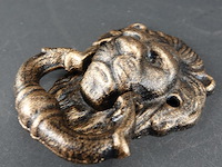 Faux bronzen leeuwenkop als deurklopper - afbeelding 2 van  5