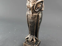Faux bronzen uil in art-decostijl