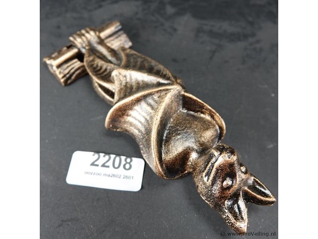 Faux bronzen vleermuis al deurklopper - afbeelding 1 van  5