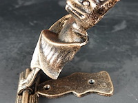 Faux bronzen vleermuis al deurklopper - afbeelding 2 van  5