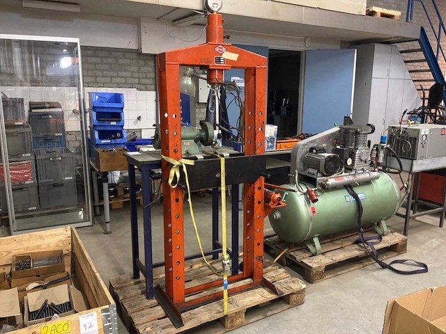 Fav 1442 garagepers - afbeelding 2 van  8