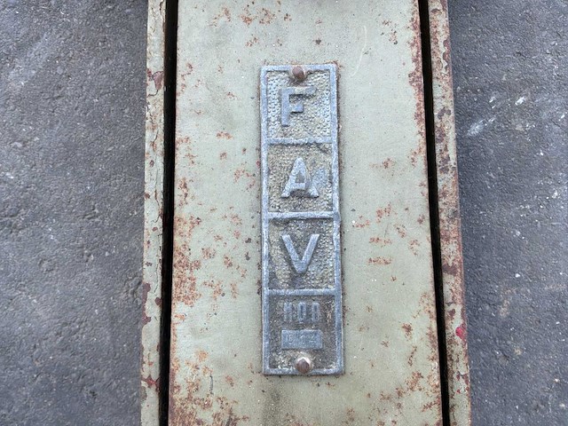 Fav 614 garagekrik - afbeelding 4 van  12