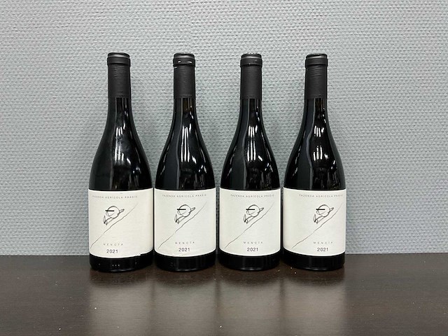 Fazenda agricola prádio mencia 2021 (4x) - afbeelding 1 van  3