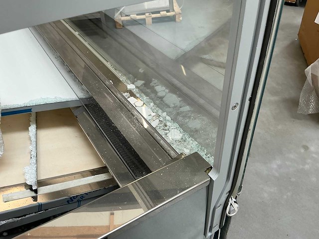 Fb deeva g12 ijsvitrine 24 baks - afbeelding 10 van  13
