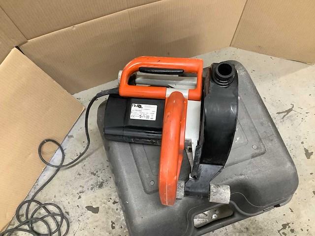 F+b fb-50v muurzaagmachine - afbeelding 2 van  3