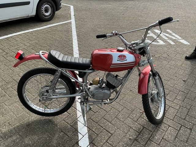 Fb mondial - brommer - afbeelding 2 van  7