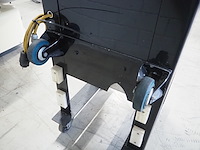 Fb - afbeelding 2 van  10