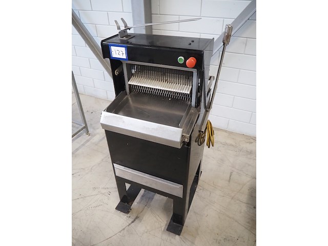 Fb - afbeelding 3 van  10