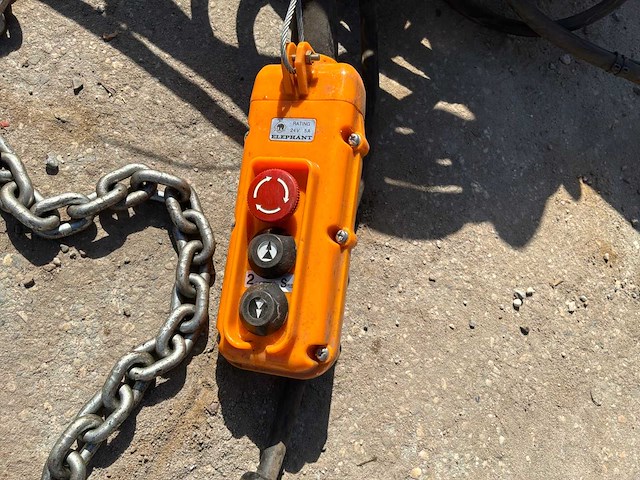 Fbh elephant f2-a elektrische kettingtakel 2t - afbeelding 2 van  6