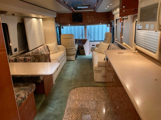 Featherlite vogue 5000s camper / tiny house year 2000 - afbeelding 5 van  50