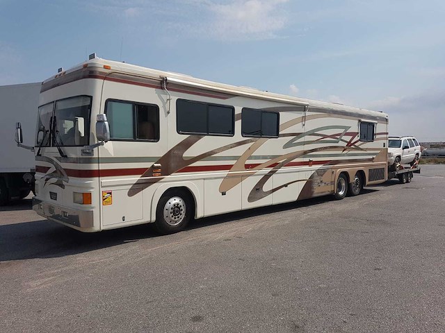 Featherlite vogue 5000s camper / tiny house year 2000 - afbeelding 1 van  50