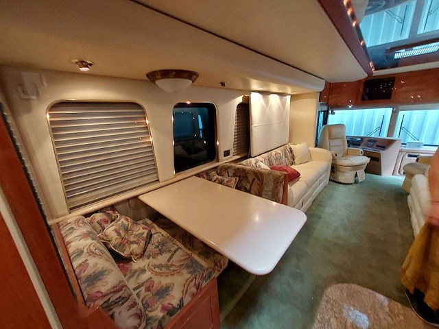 Featherlite vogue 5000s camper / tiny house year 2000 - afbeelding 17 van  50