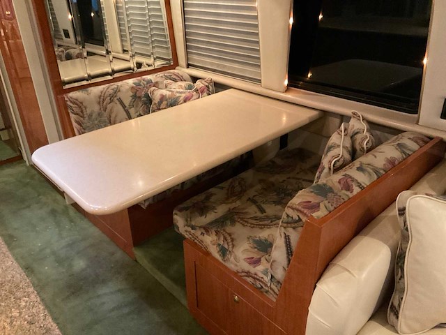 Featherlite vogue 5000s camper / tiny house year 2000 - afbeelding 18 van  50