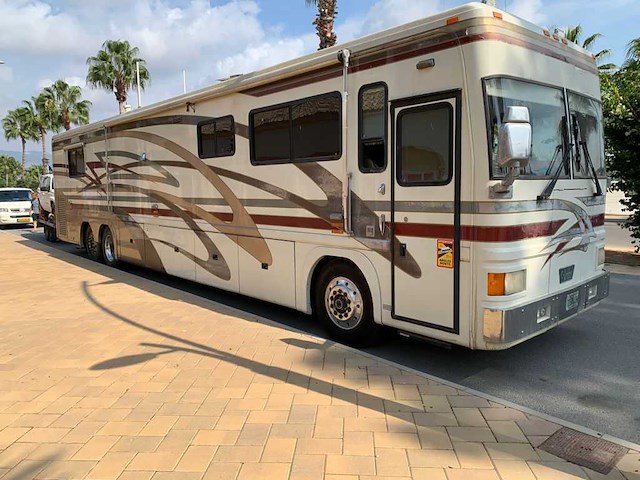Featherlite vogue 5000s camper / tiny house year 2000 - afbeelding 12 van  50
