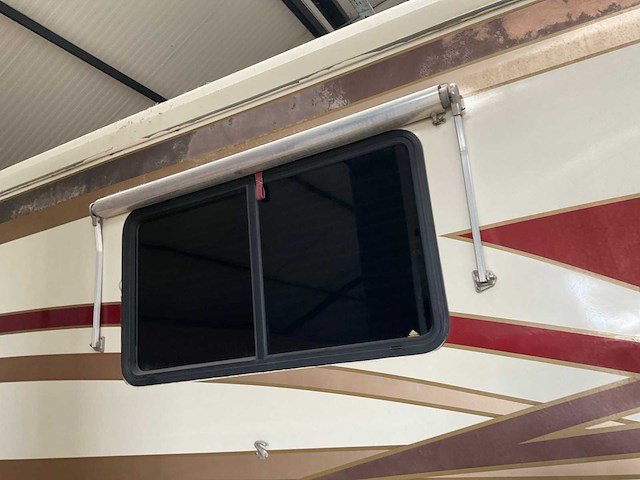 Featherlite vogue 5000s camper / tiny house year 2000 - afbeelding 44 van  50
