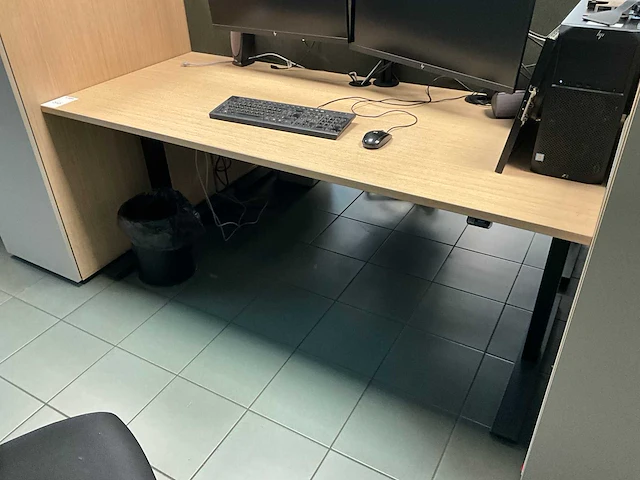 Febrü elektrisch zit-sta bureau met standcontainer - afbeelding 2 van  6